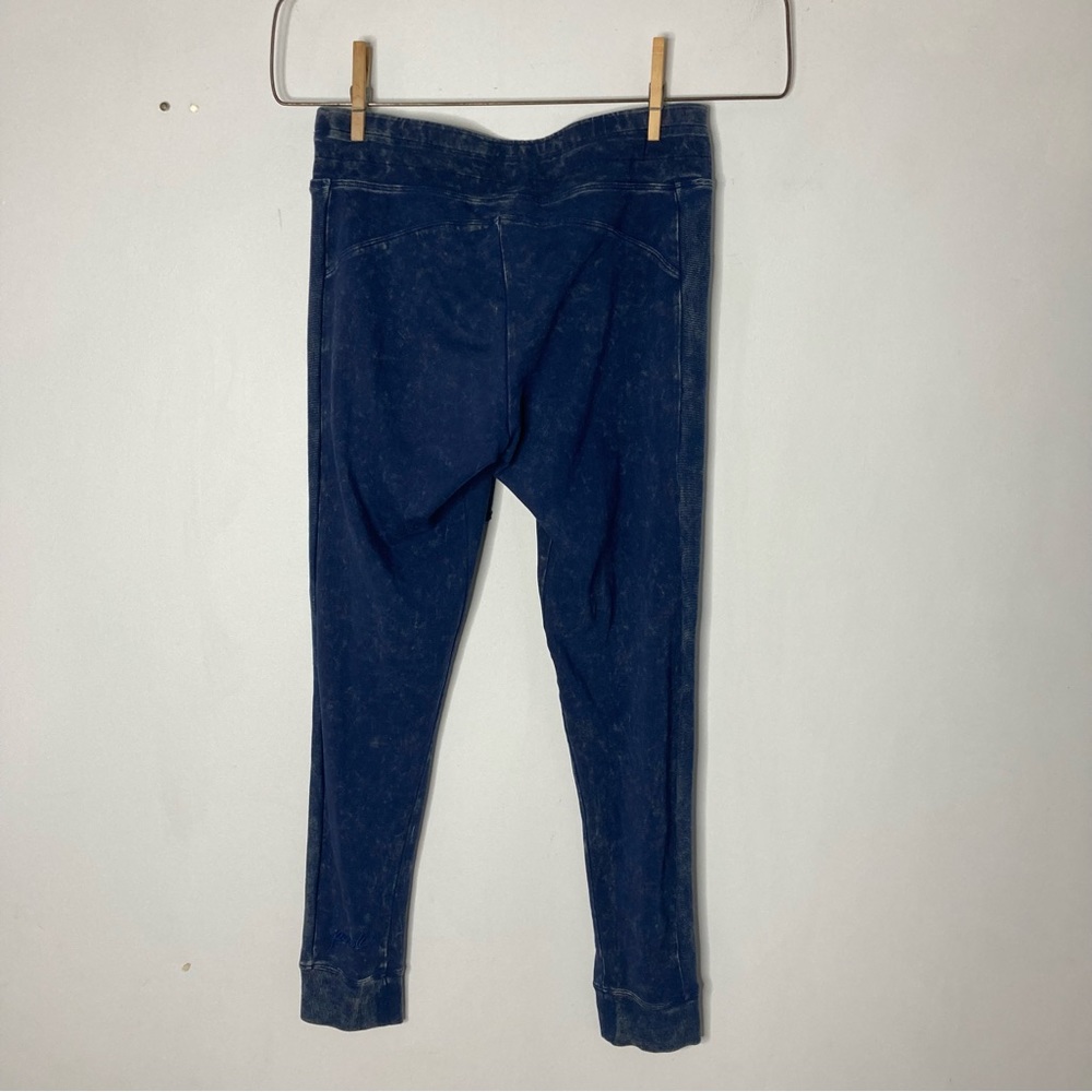 PINK Yoga Victoria's Secret Size Medium Blue Wash Out Joggers Sweatpants - Picture 8 of 9